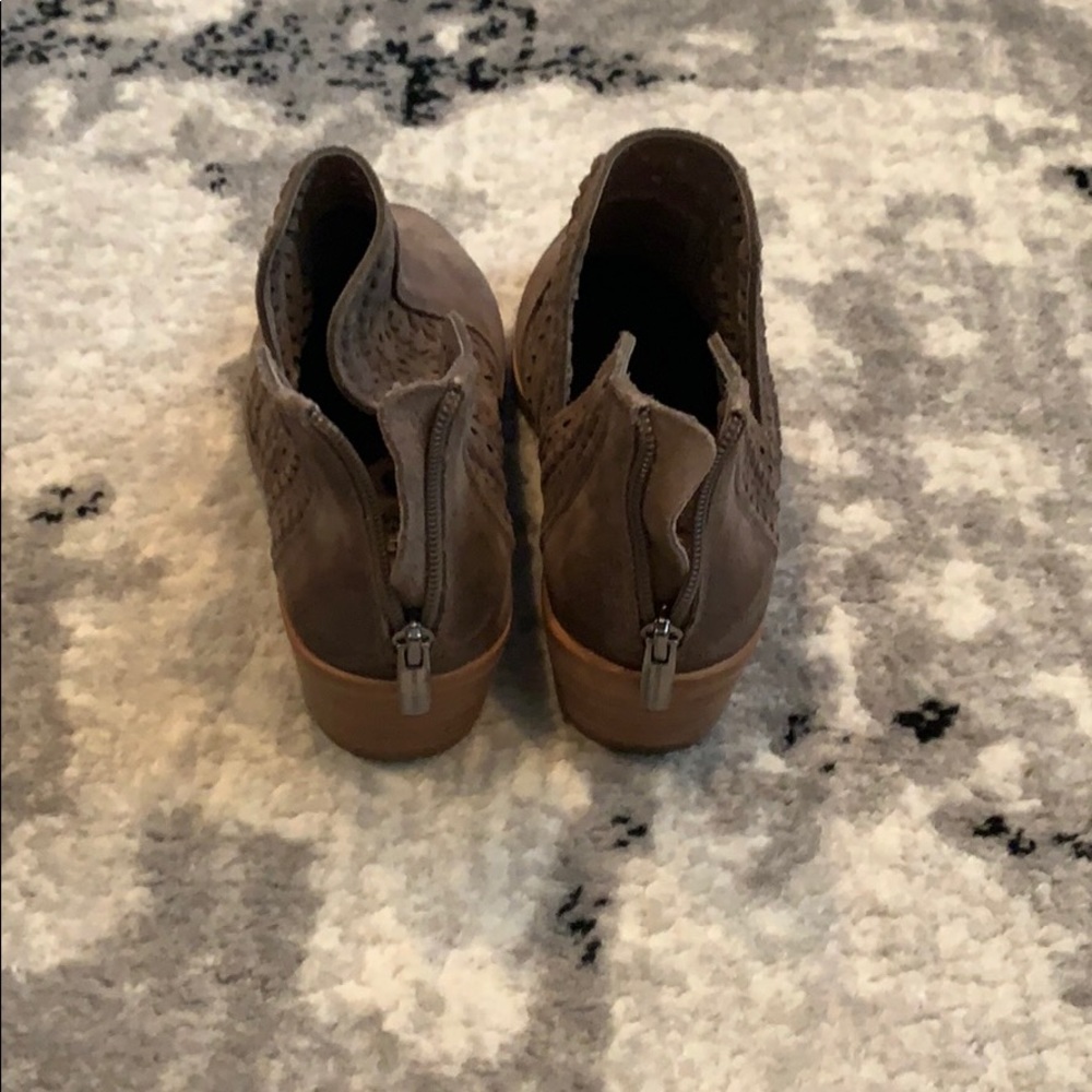 NWOT Vince Camino boots - Picture 4 of 5